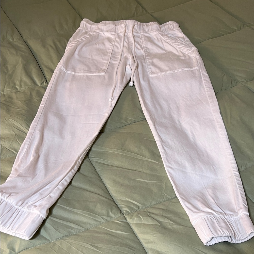 Bella Dahl White Cropped Joggers
